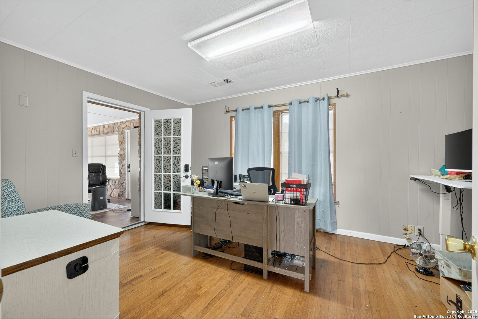 930 N School Street Boerne TX 78006