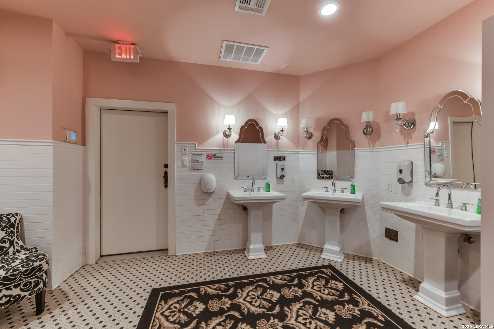 1210 Sisterdale Road Boerne TX 78006