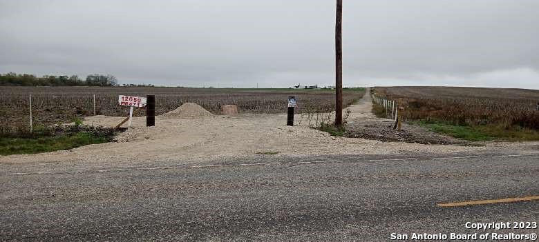 12050 S Fm 471 Lacoste TX 78039