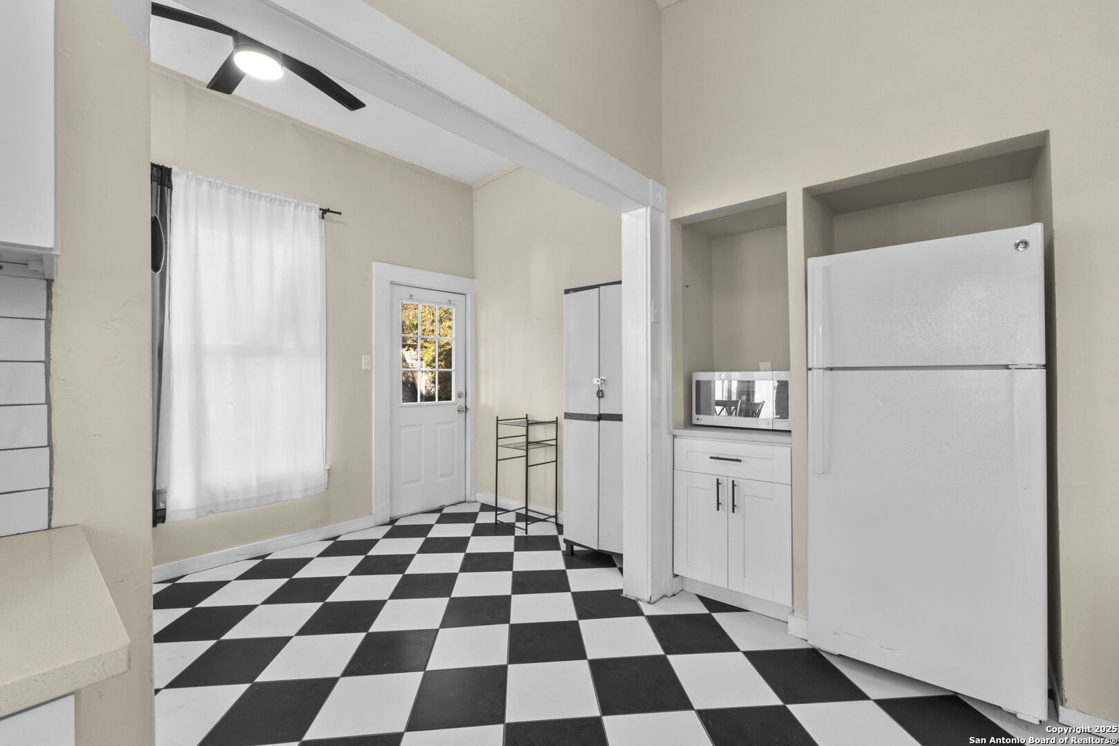 1613 Mccullough Avenue San Antonio TX 78212