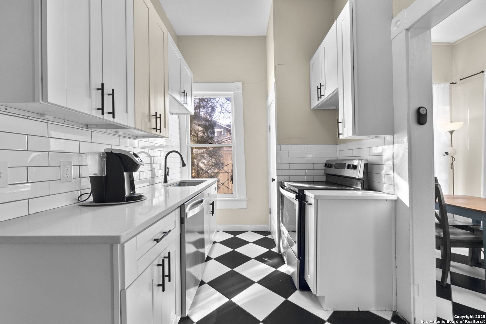 1613 Mccullough Avenue San Antonio TX 78212