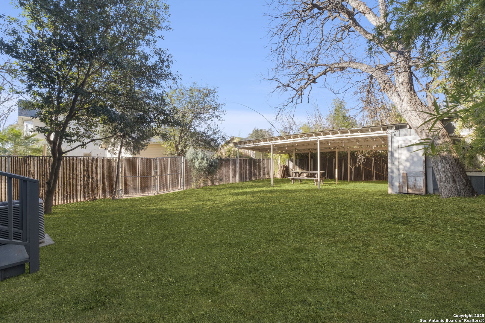 1613 Mccullough Avenue San Antonio TX 78212