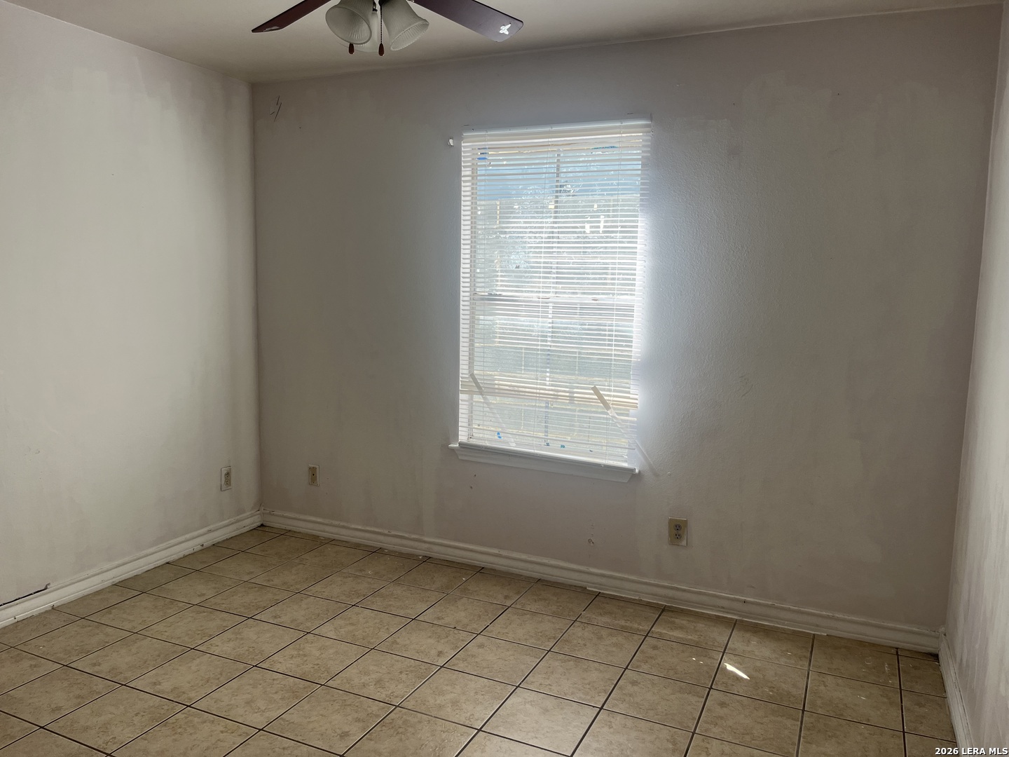 1618 Flores Avenue Laredo TX 78040