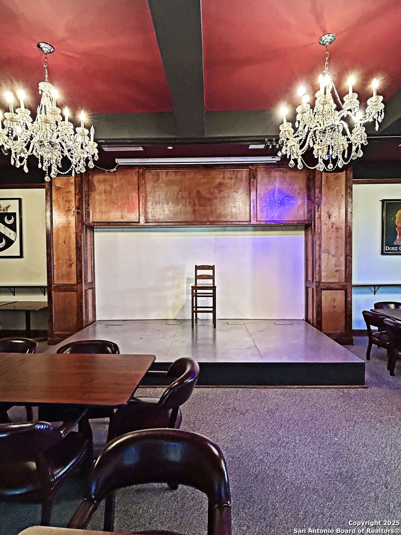 211 W Bowie Beeville TX 78102