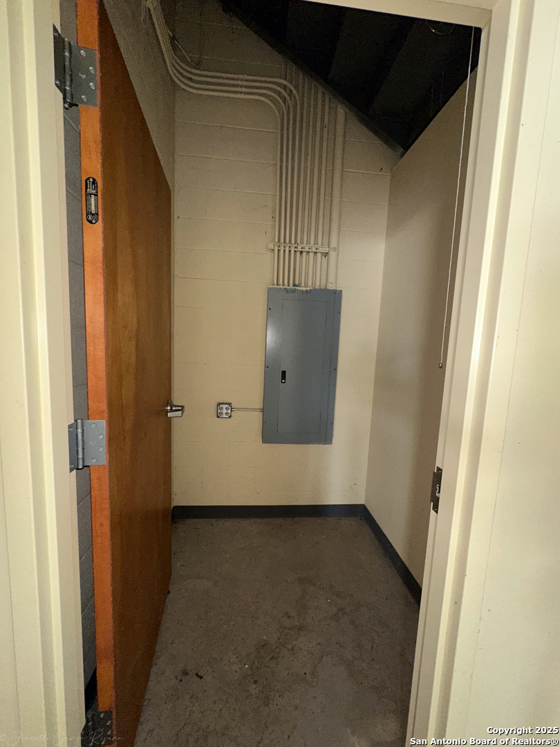 9342 Loop 410 San Antonio TX 78223