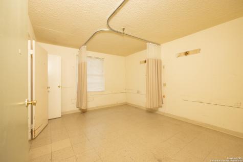 3002 Avenue Q Hondo TX 78861