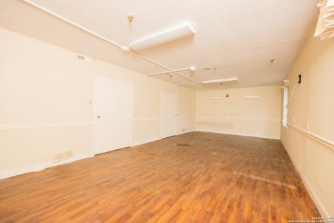3002 Avenue Q Hondo TX 78861
