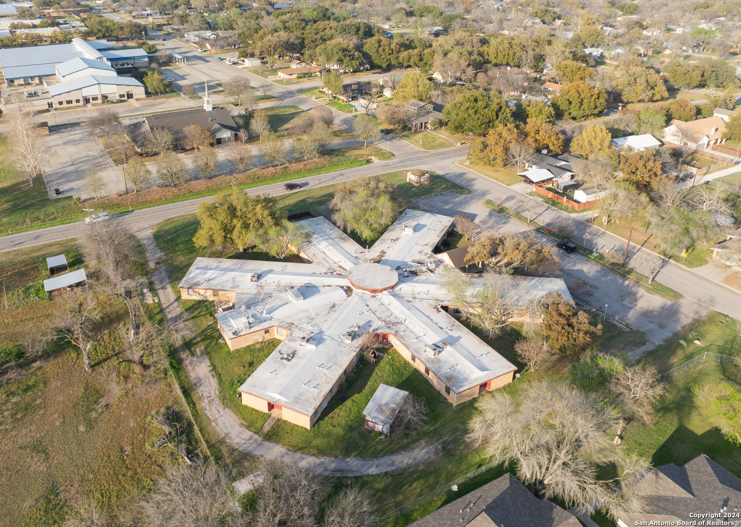 3002 Avenue Q Hondo TX 78861