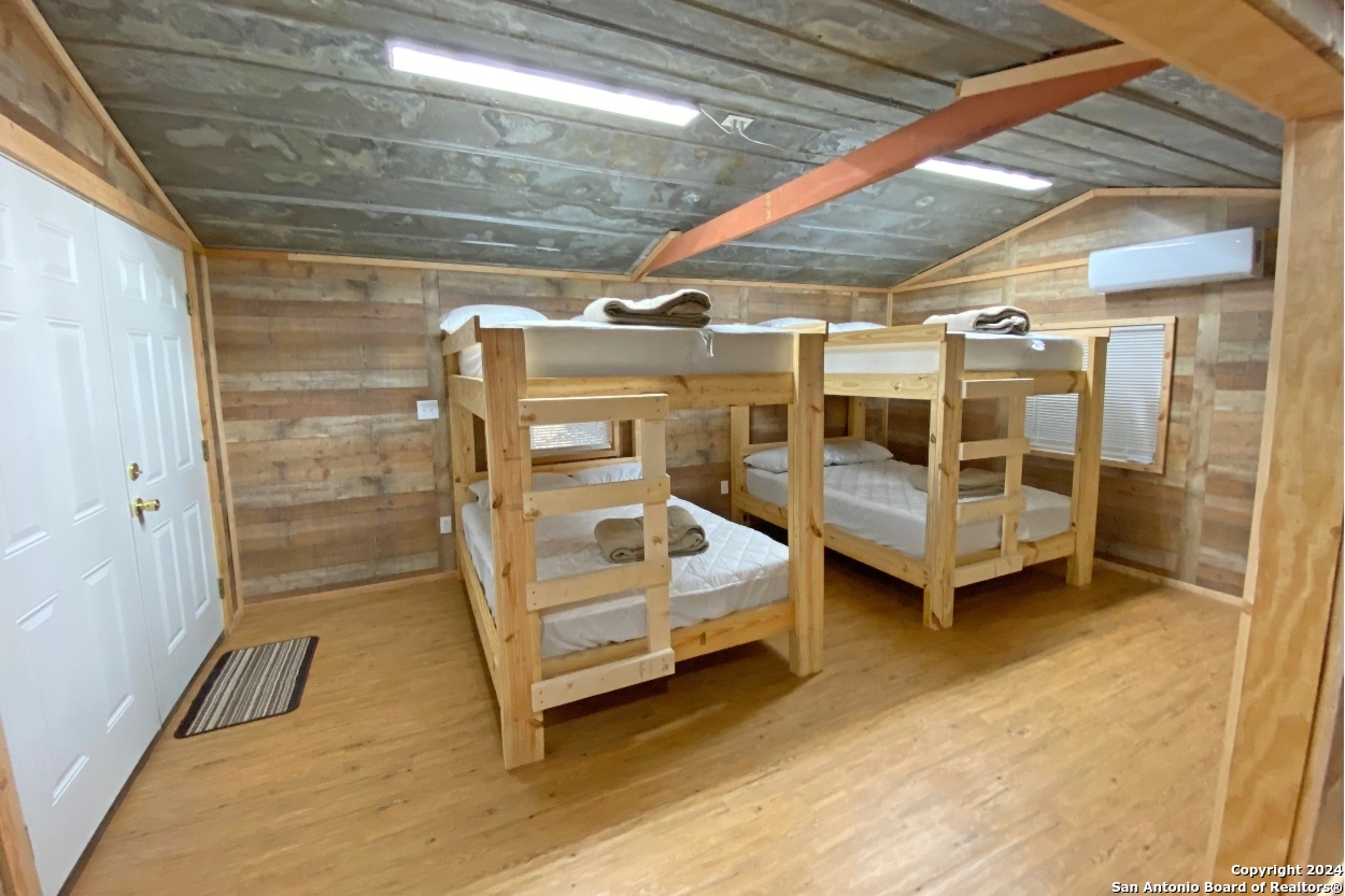 20142 Texas Highway 127 Sabinal TX 78881