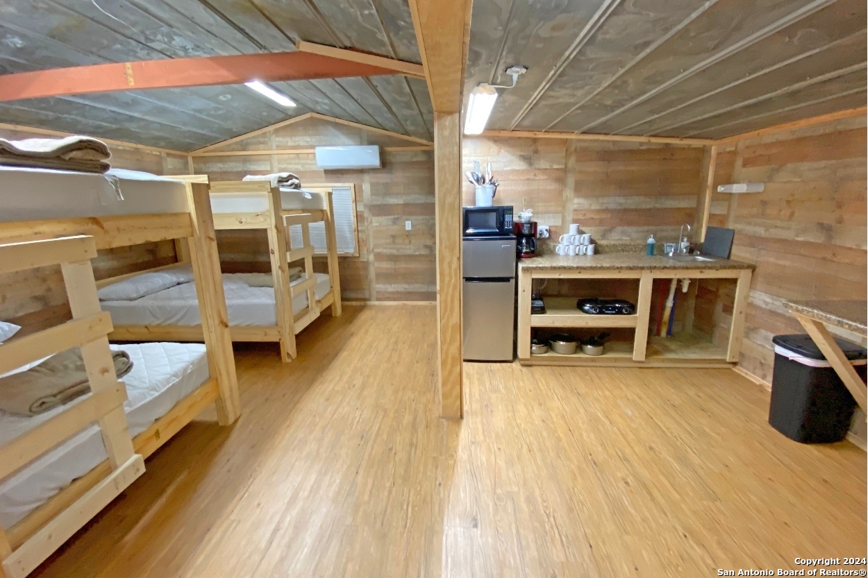 20142 Texas Highway 127 Sabinal TX 78881