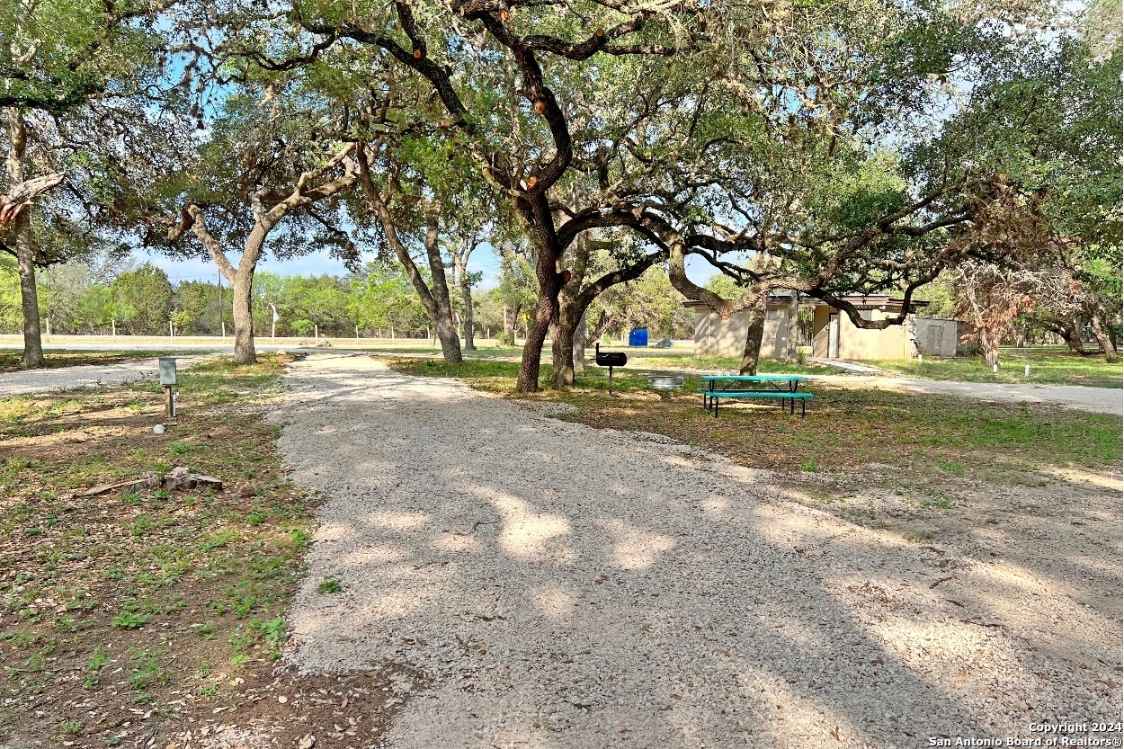 20142 Texas Highway 127 Sabinal TX 78881