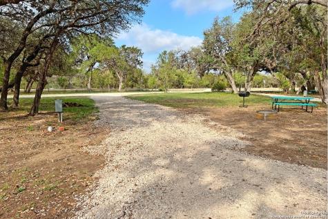 20142 Texas Highway 127 Sabinal TX 78881
