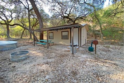 20142 Texas Highway 127 Sabinal TX 78881