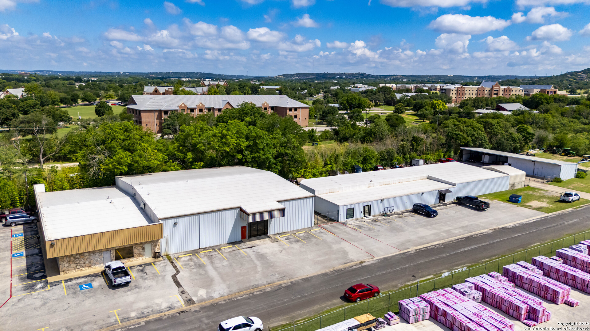 2104 Memorial Boulevard Kerrville TX 78028