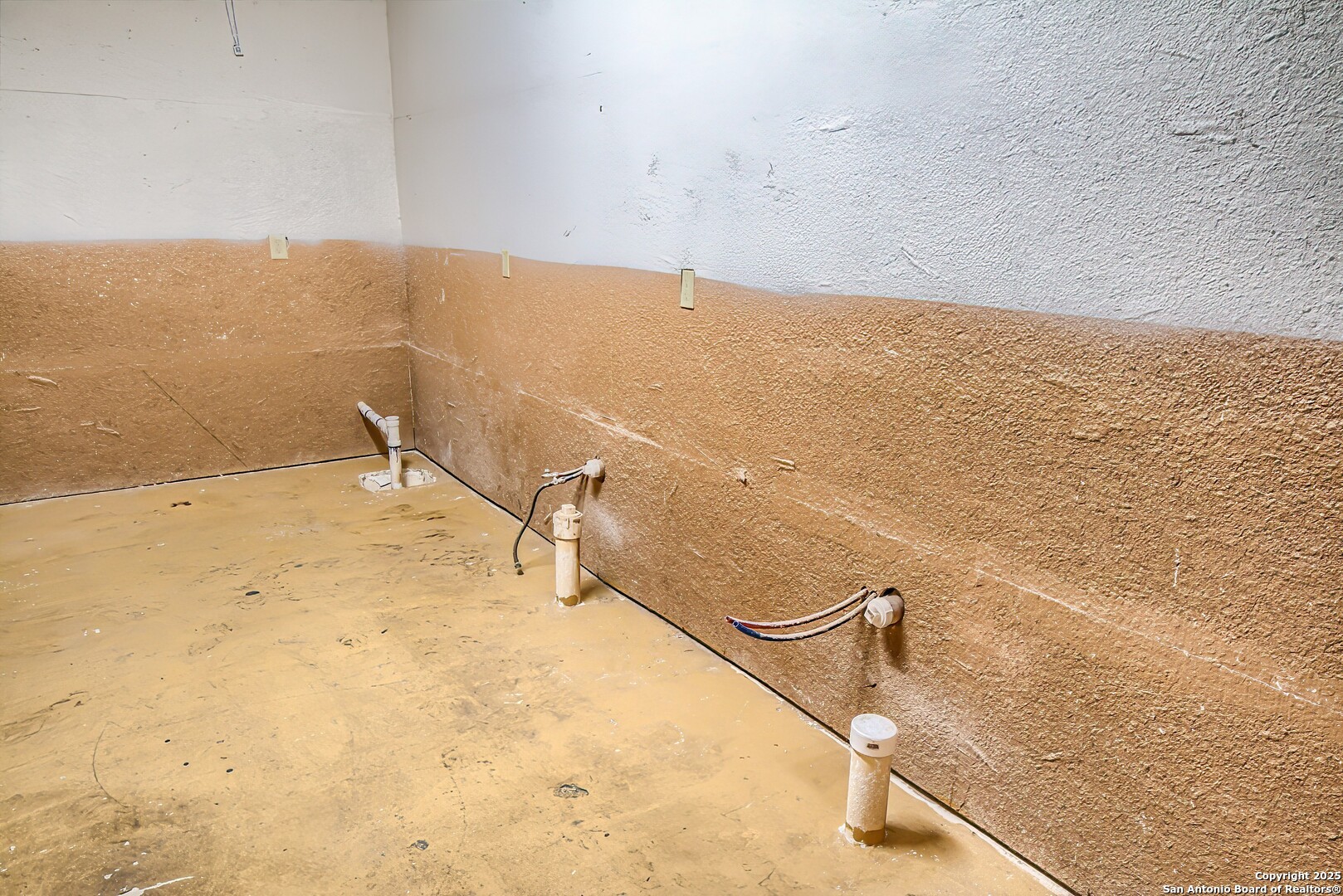 19015 K Somerset TX 78069