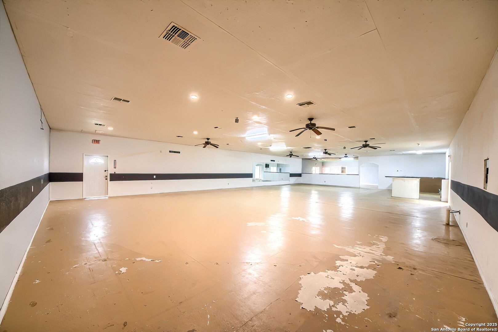 19015 K Somerset TX 78069