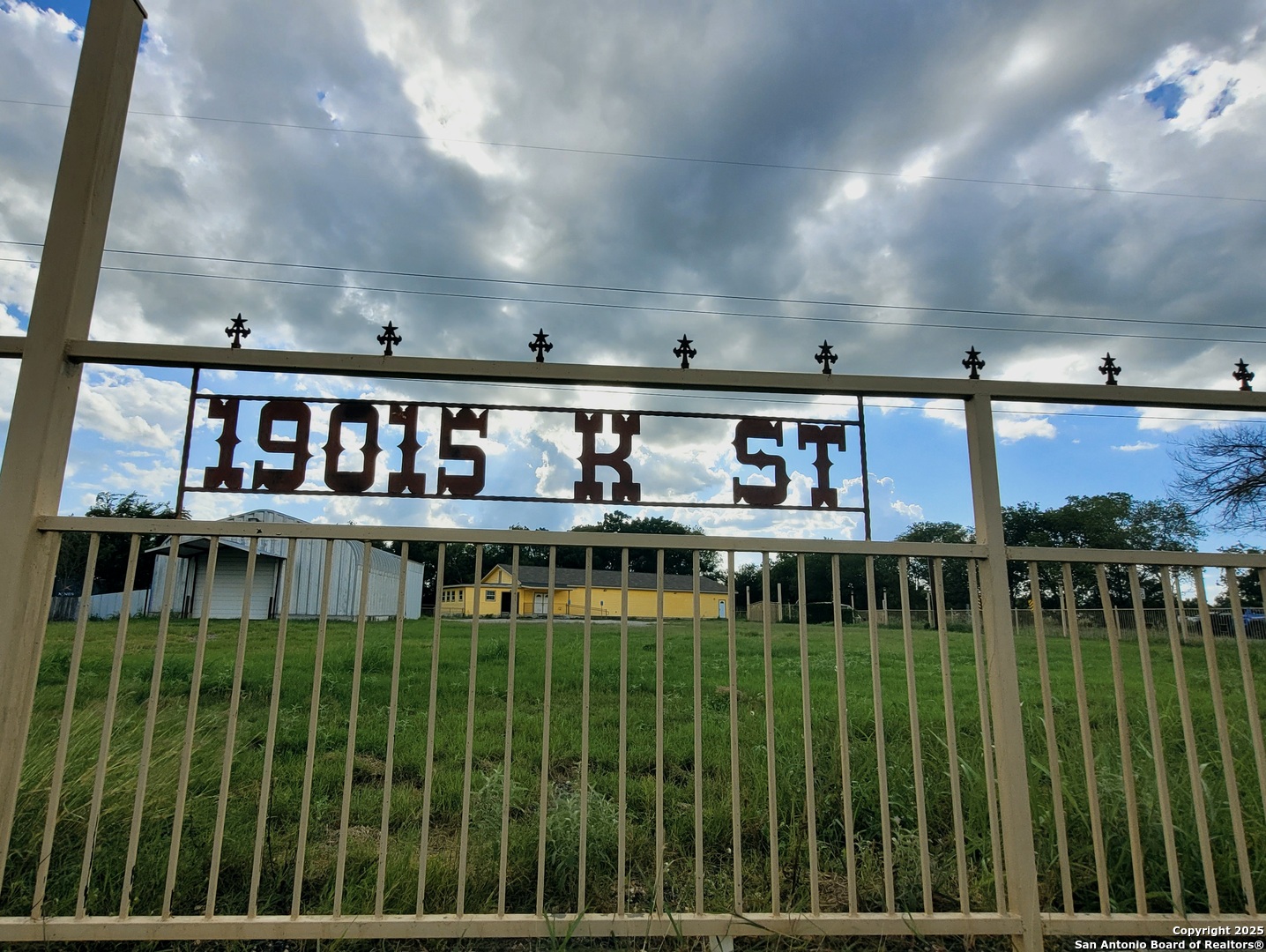 19015 K Somerset TX 78069