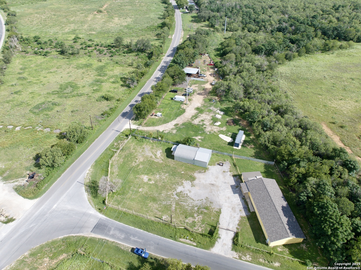 19015 K Somerset TX 78069