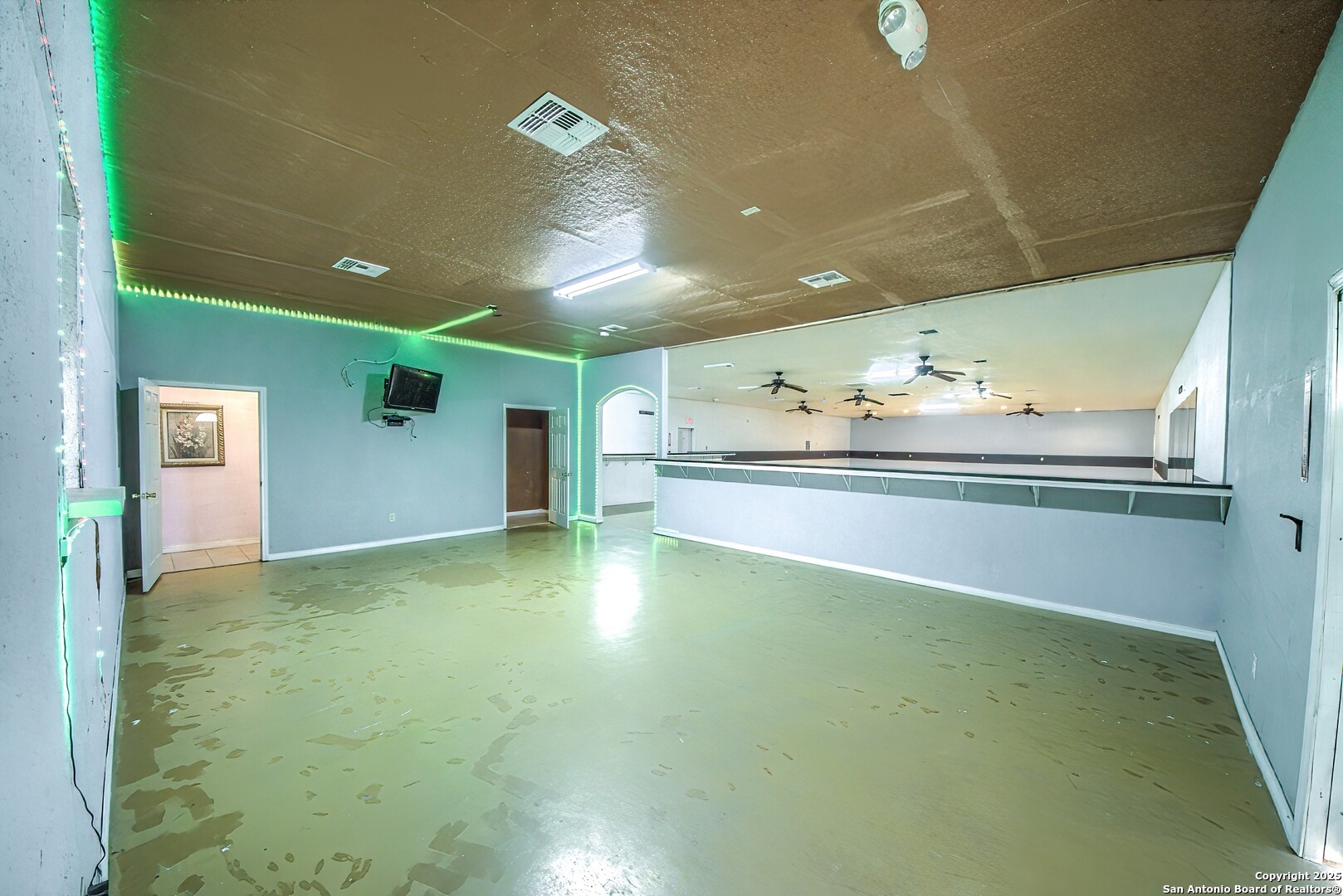 19015 K Somerset TX 78069