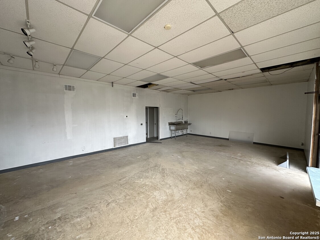 1110 Basse Road San Antonio TX 78212