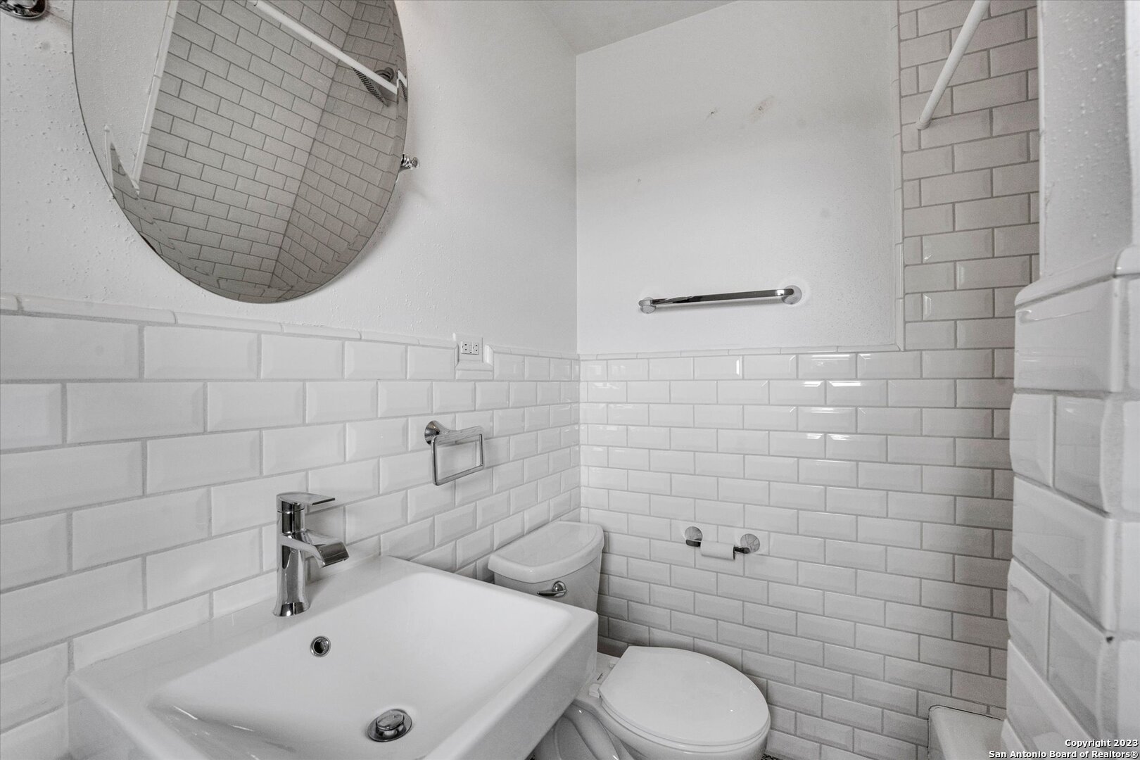 3915 Us Highway 181 Floresville TX 78114