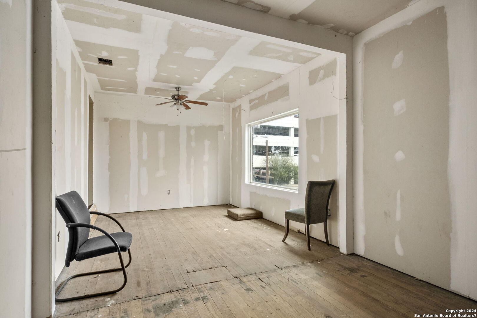 125 N San Marcos San Antonio TX 78207