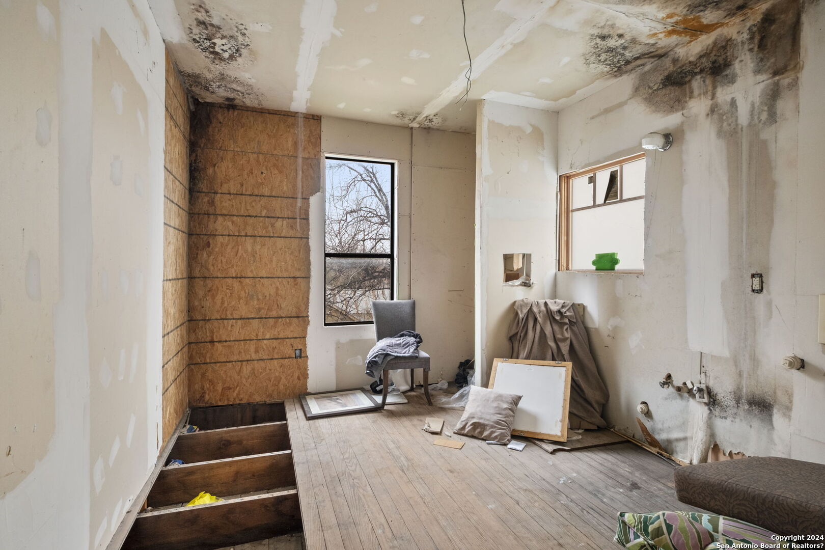 125 N San Marcos San Antonio TX 78207