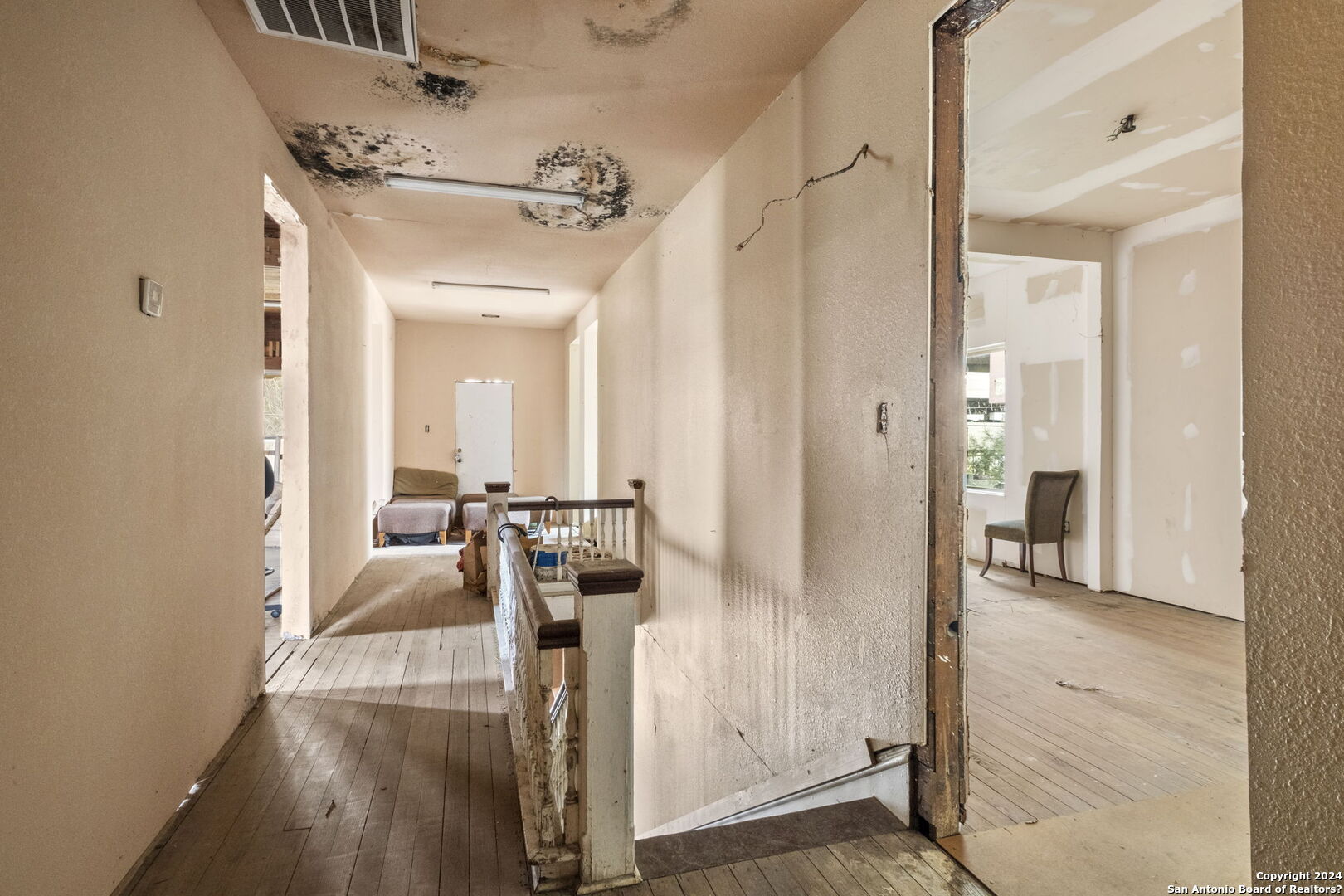 125 N San Marcos San Antonio TX 78207