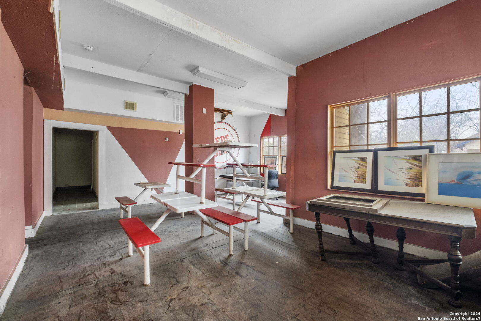 125 N San Marcos San Antonio TX 78207