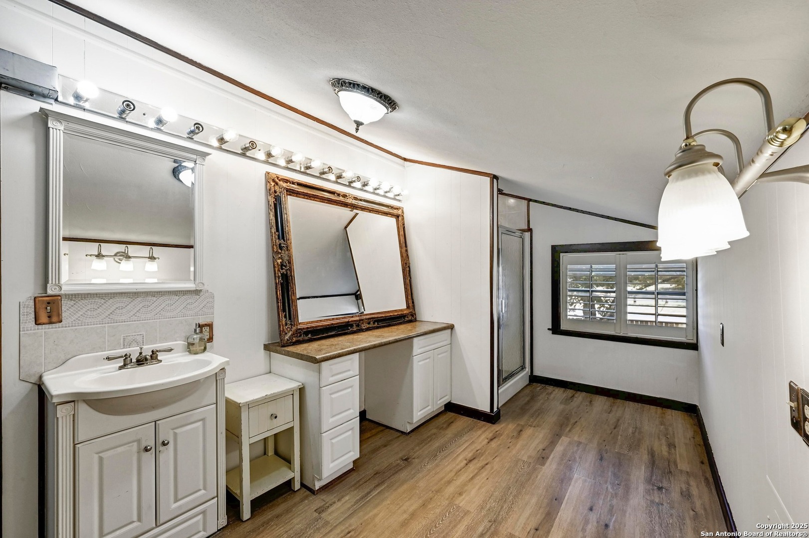 1005 Fm 1623 Blanco TX 78606