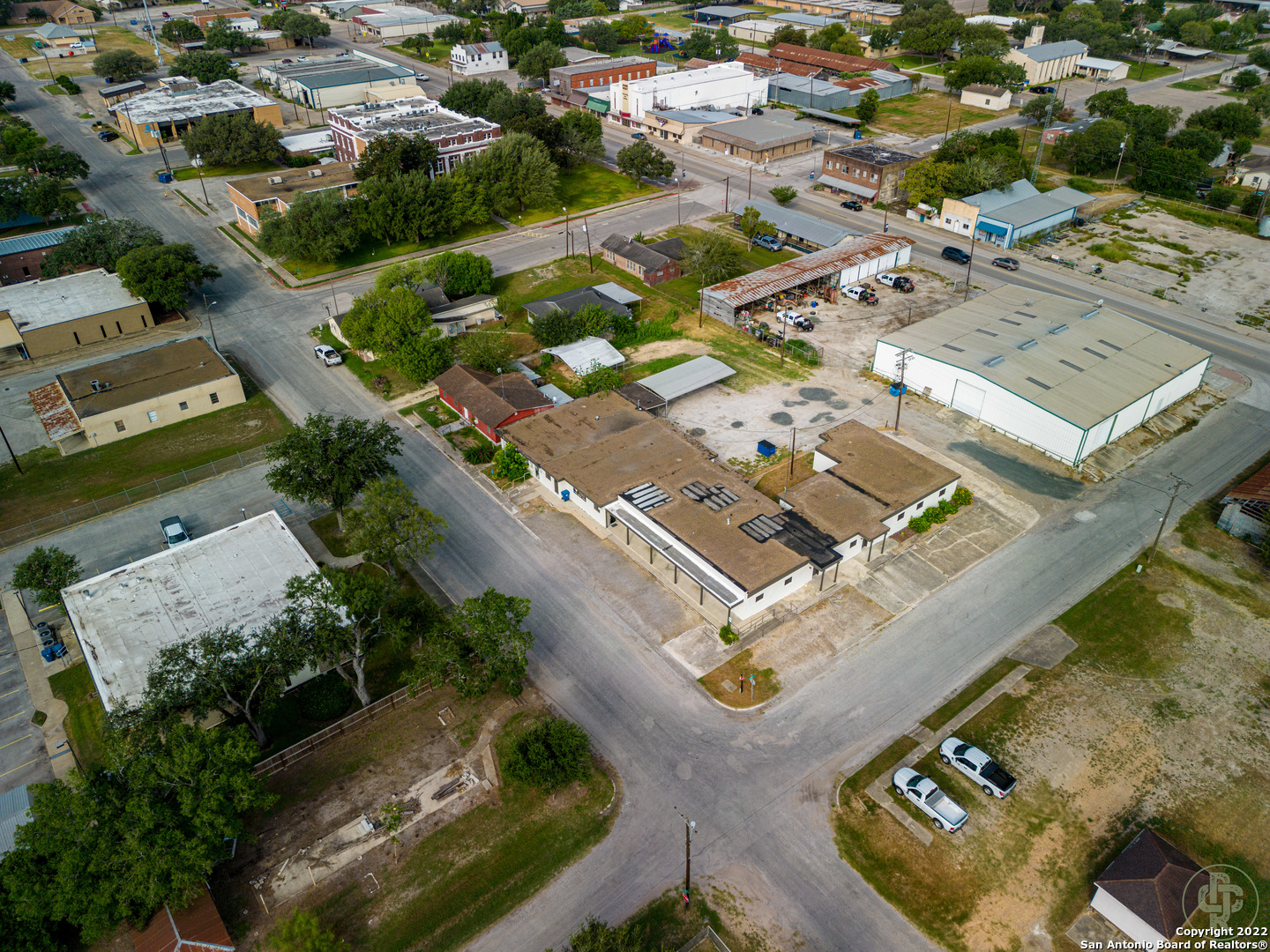 200 Bowie Street George West TX 78022