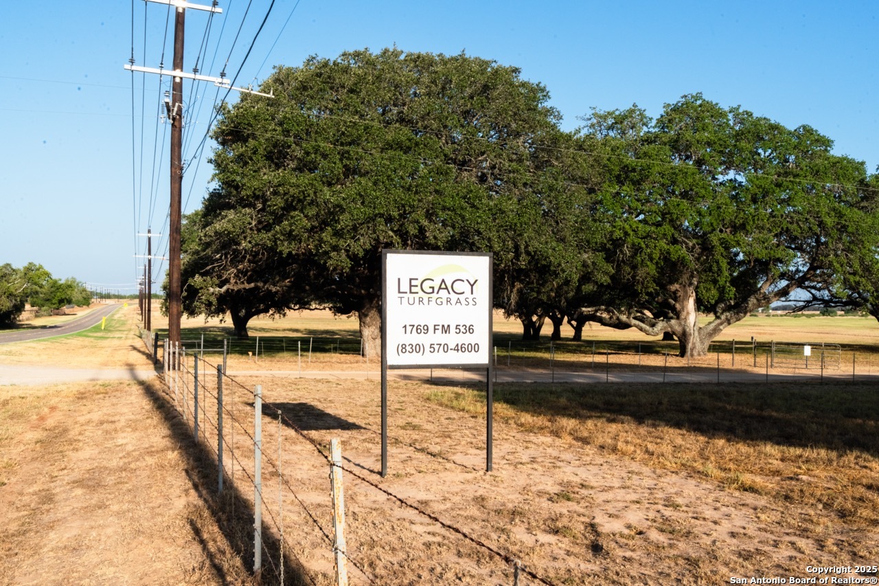 1769 Fm 536 Pleasanton TX 78064