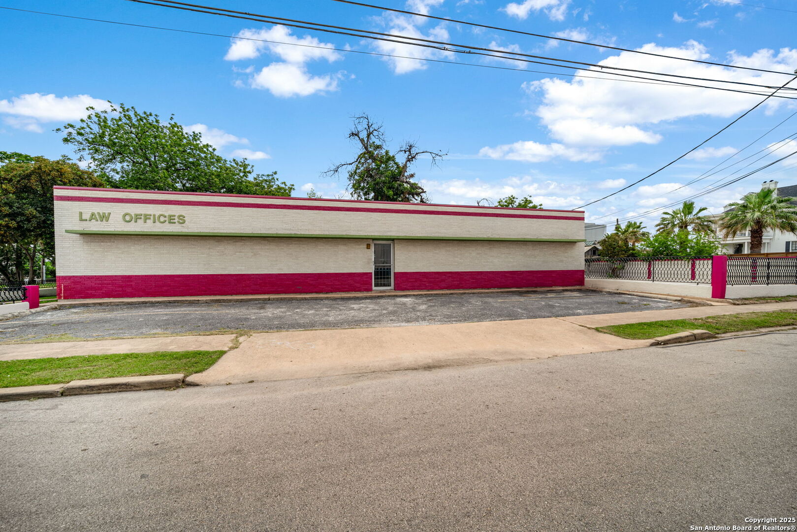 201 W Poplar San Antonio TX 78212