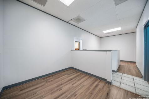201 W Poplar San Antonio TX 78212