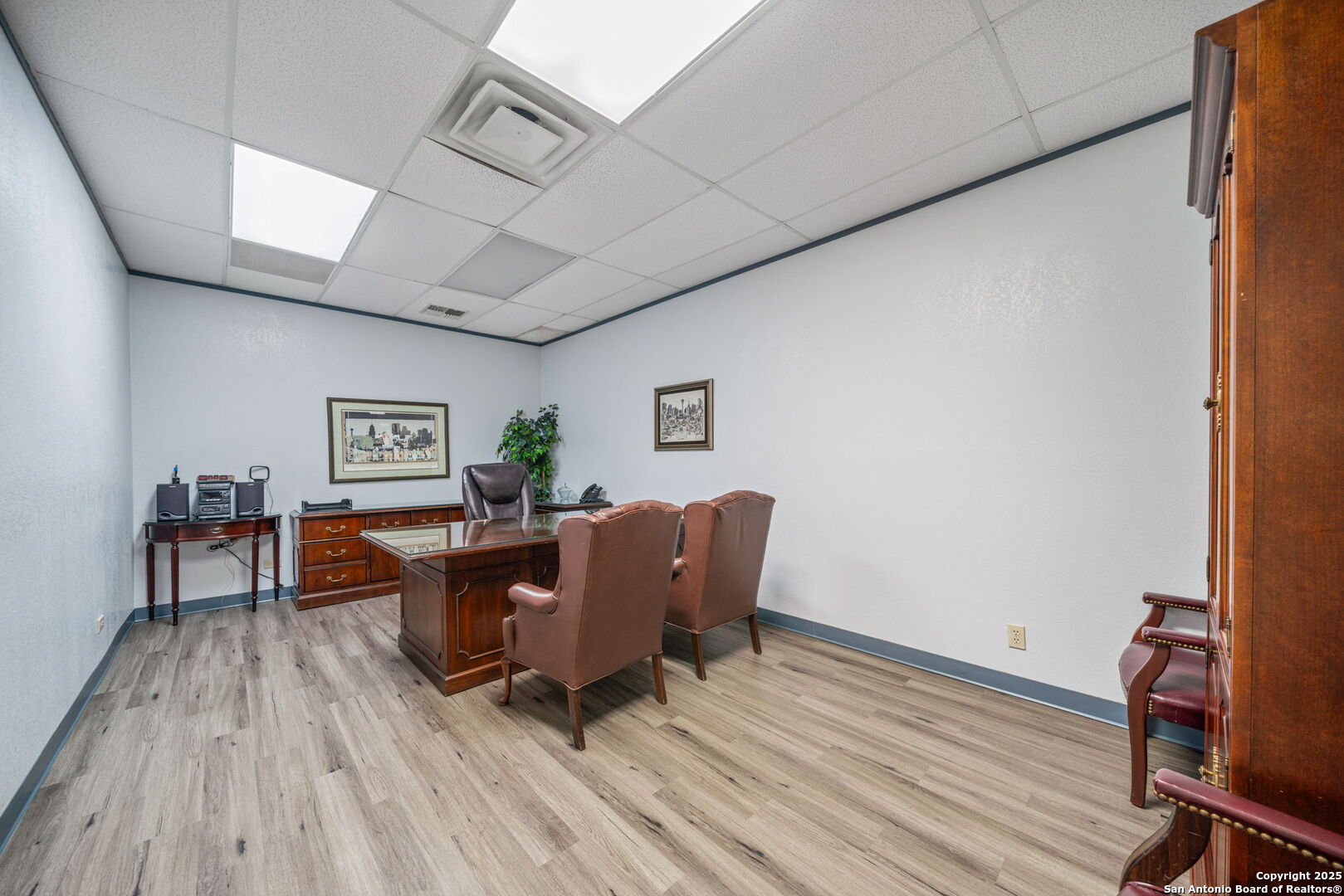 201 W Poplar San Antonio TX 78212