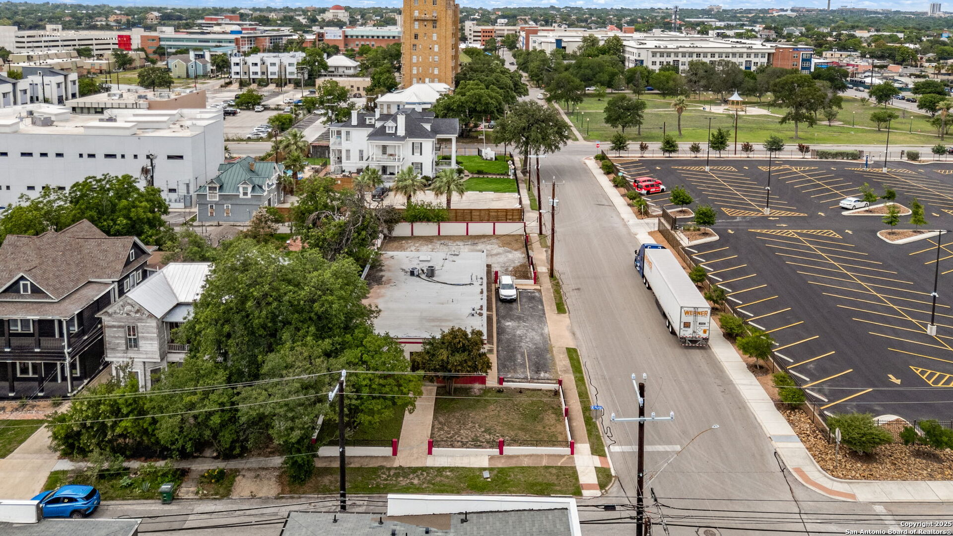 201 W Poplar San Antonio TX 78212