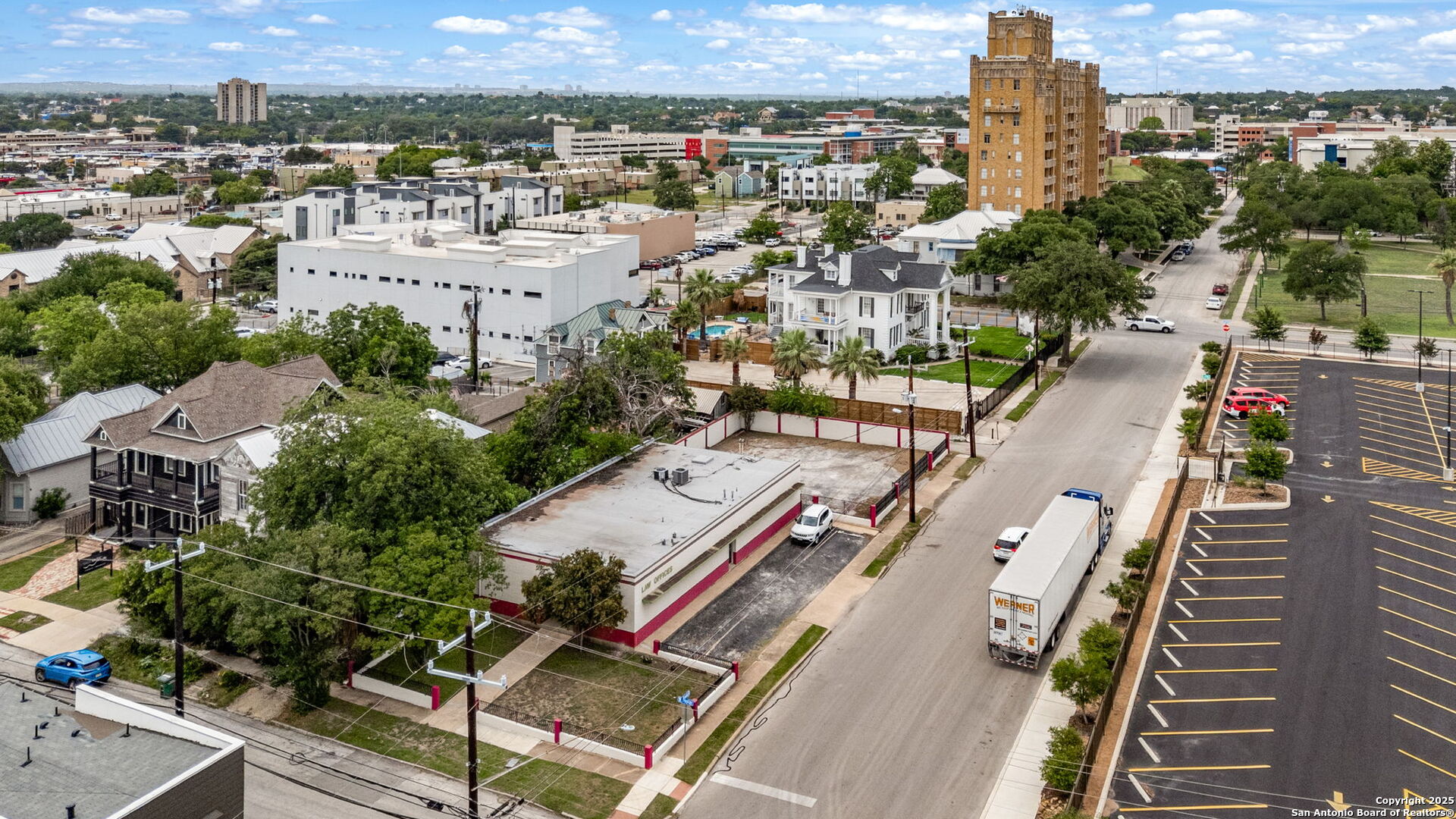 201 W Poplar San Antonio TX 78212