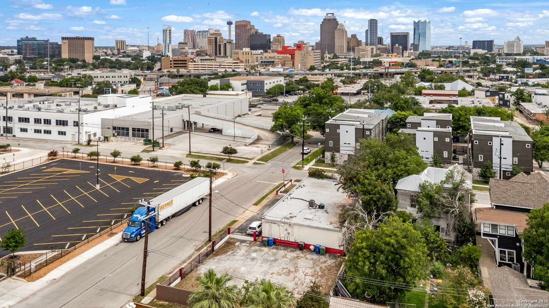 201 W Poplar San Antonio TX 78212