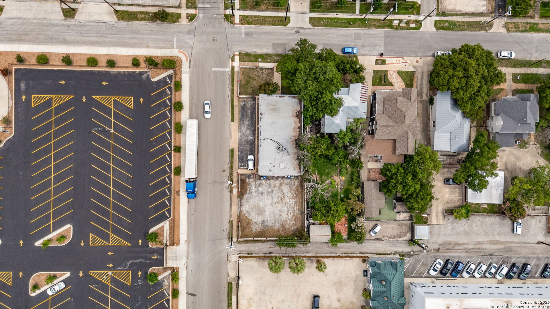 201 W Poplar San Antonio TX 78212