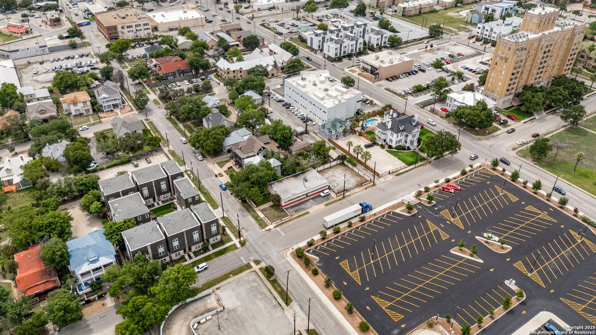 201 W Poplar San Antonio TX 78212