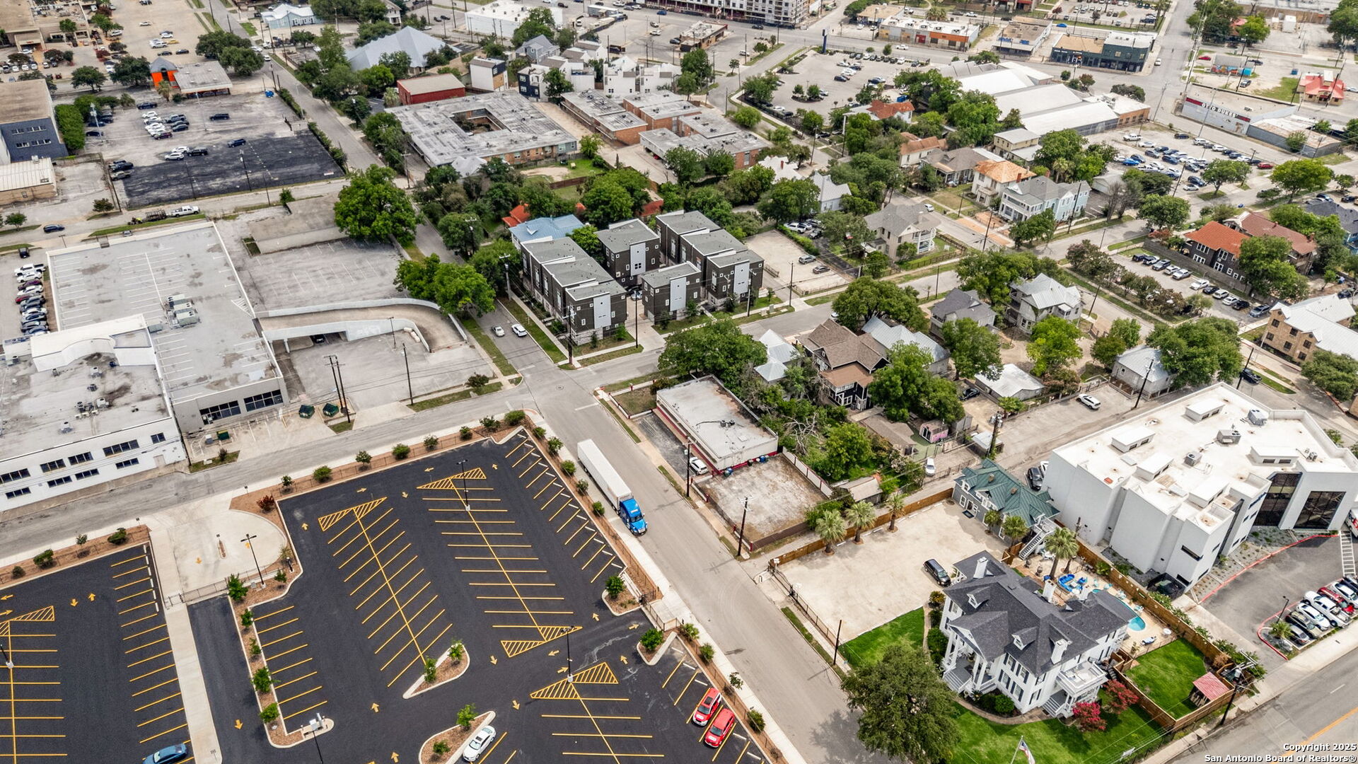 201 W Poplar San Antonio TX 78212