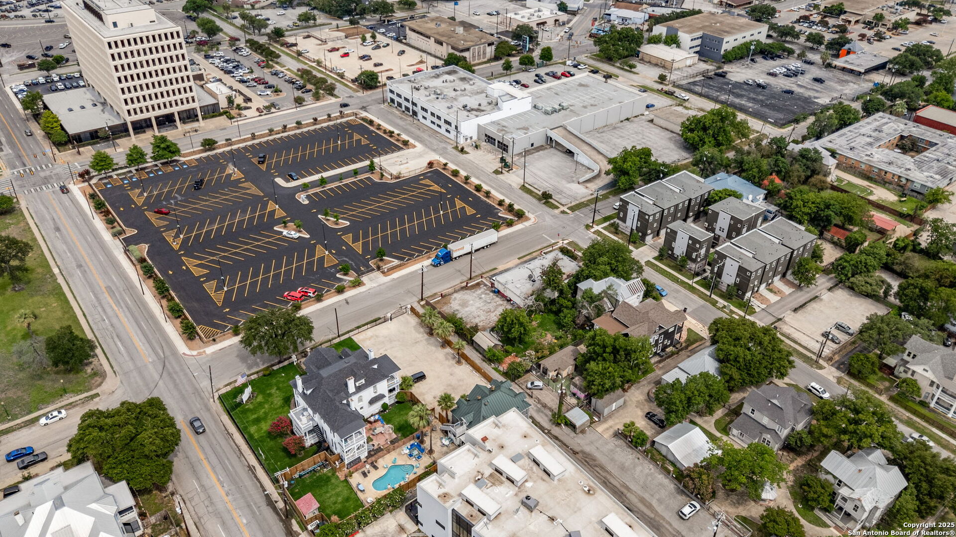 201 W Poplar San Antonio TX 78212