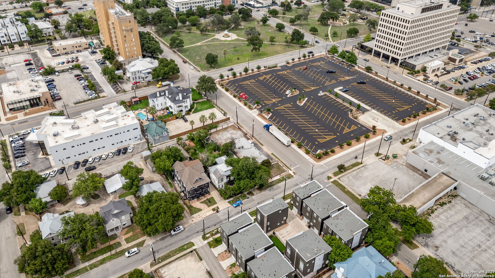 201 W Poplar San Antonio TX 78212