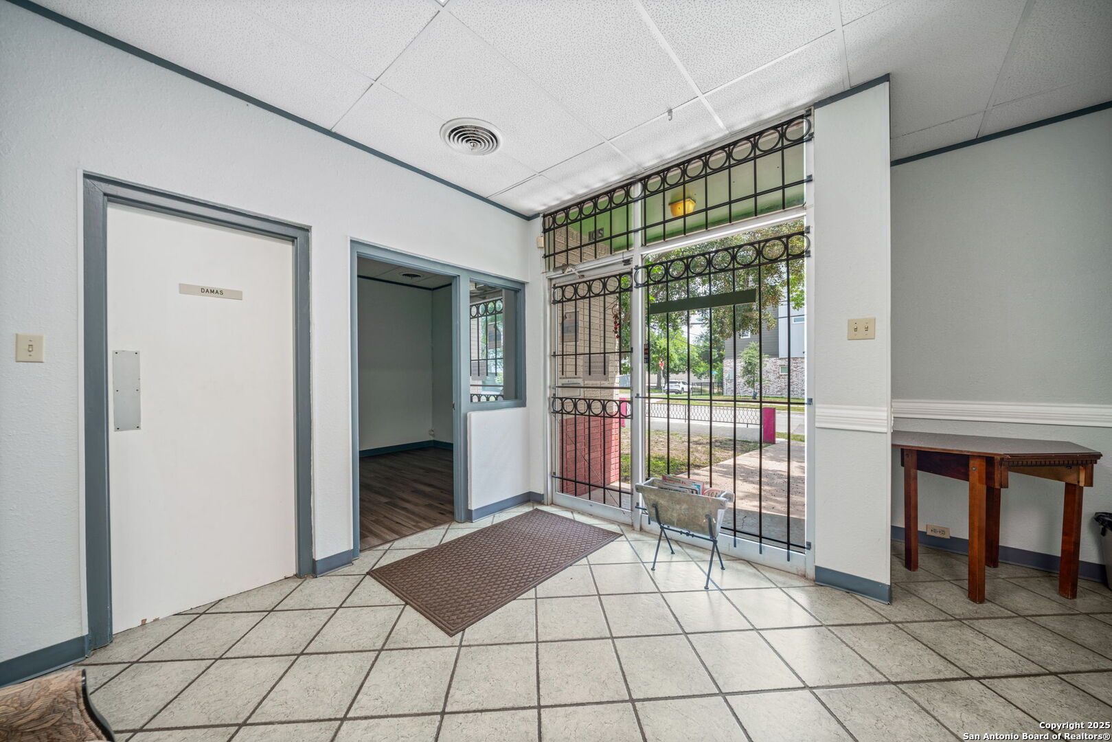 201 W Poplar San Antonio TX 78212