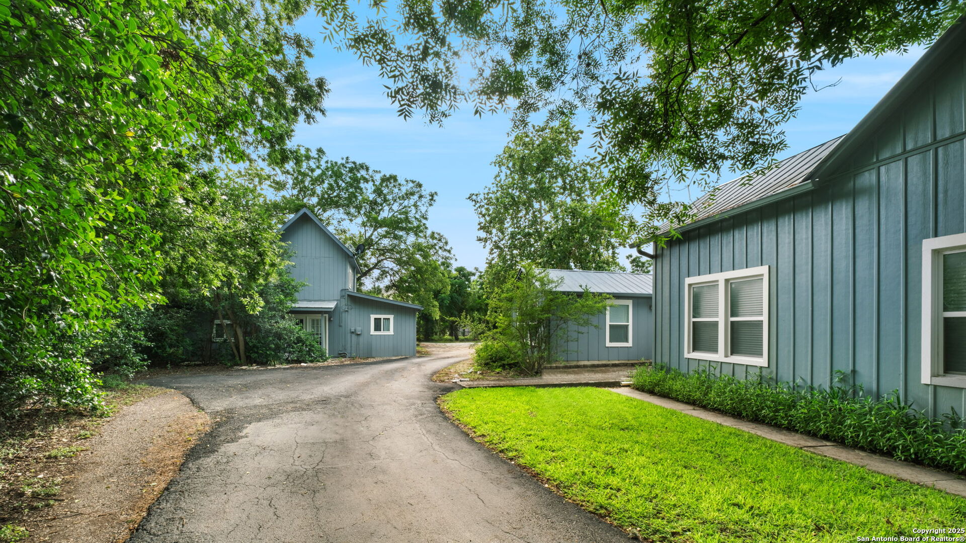 116 N Plant Avenue Boerne TX 78006