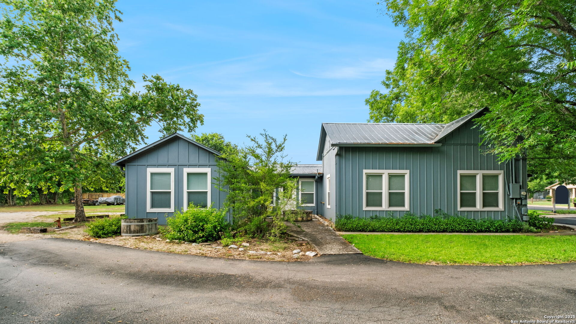 116 N Plant Avenue Boerne TX 78006