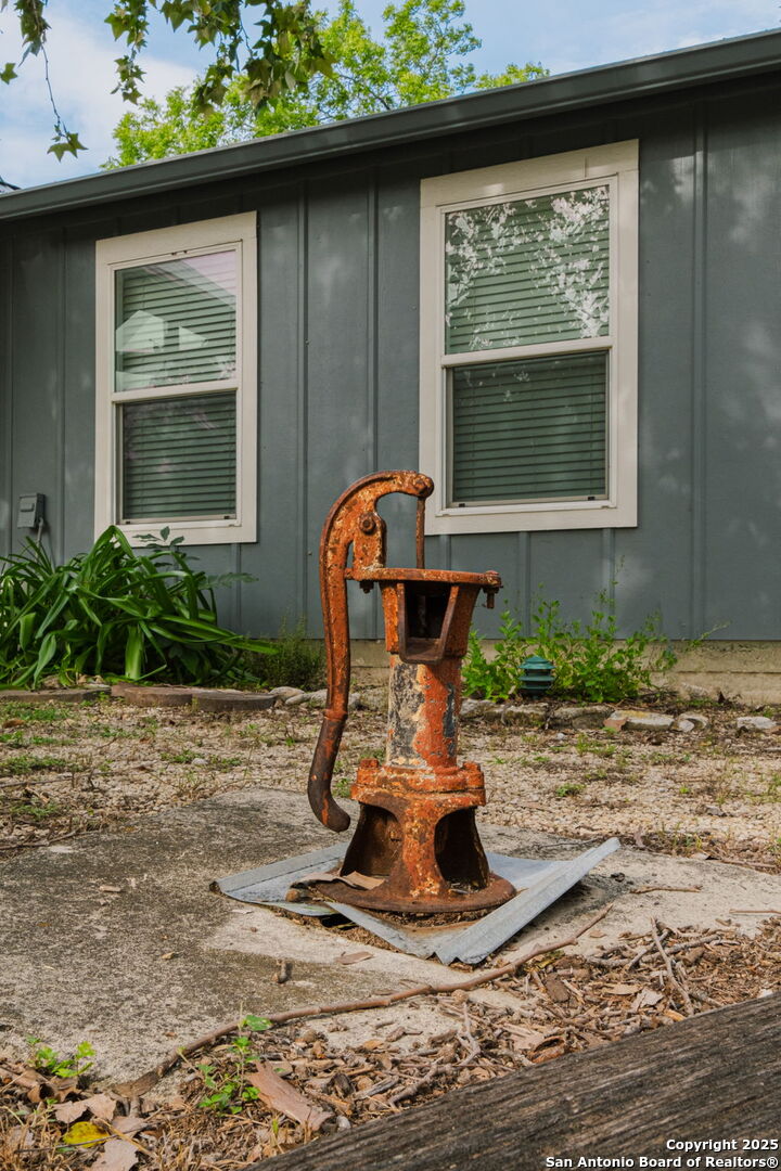 116 N Plant Avenue Boerne TX 78006