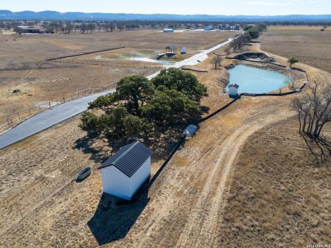 2021 Fm 3240 Bandera TX 78003