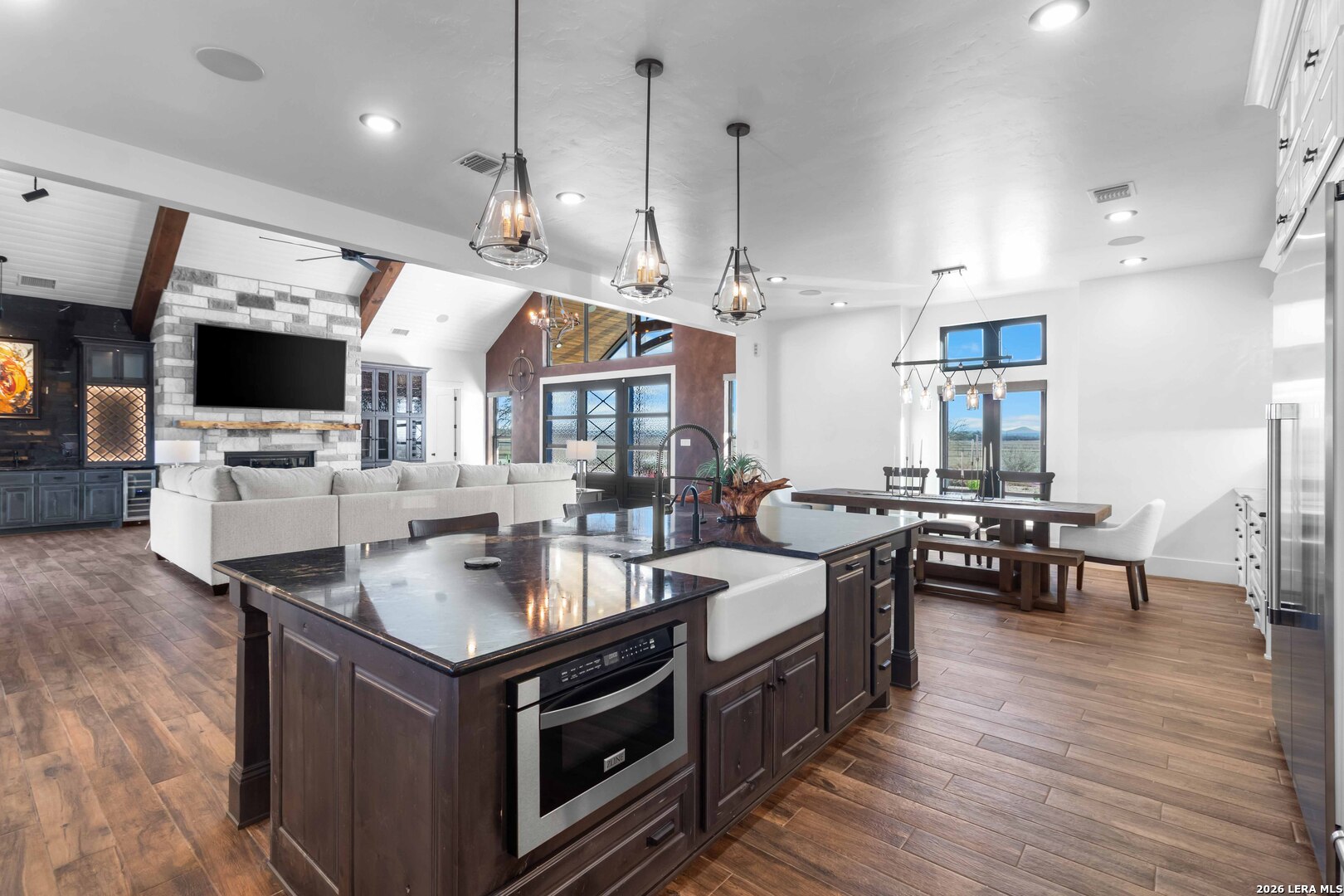 2021 Fm 3240 Bandera TX 78003