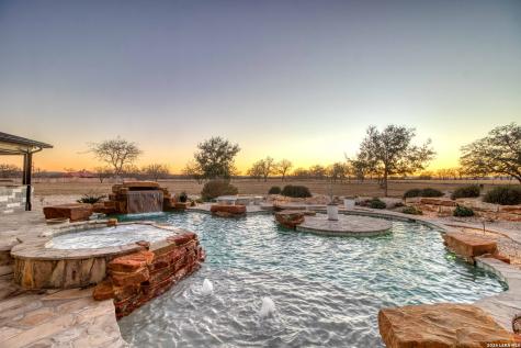 2021 Fm 3240 Bandera TX 78003